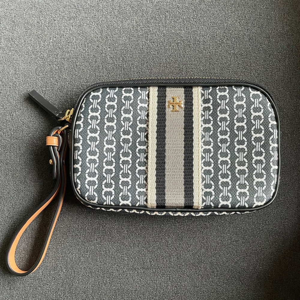 Tory Burch Gemini Link Canvas Wristlet
